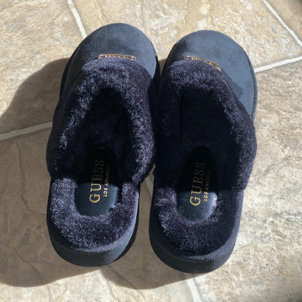 GUESS Sandley Shearling Slippers - Picture 4 of 6